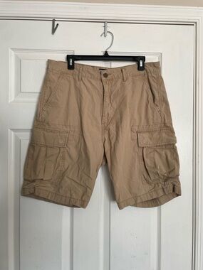 Levi Strauss & Co Men's 34 Khaki Cargo Shorts